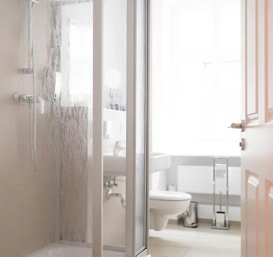 瑟洛蒂酒店 - 霍芬 3*