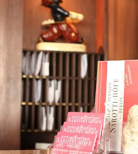 Otel Sarotti-hofe 3*