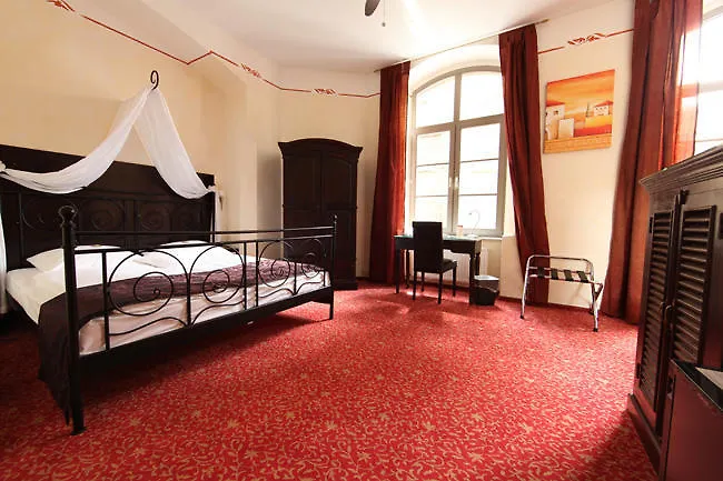 Sarotti-höfe Hotell 3*